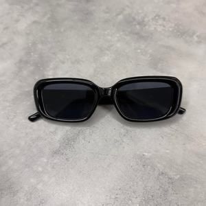 Vintage sunglasses casual sleek style WMNS